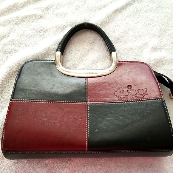 Gucci Handbags - Gucci hand bag